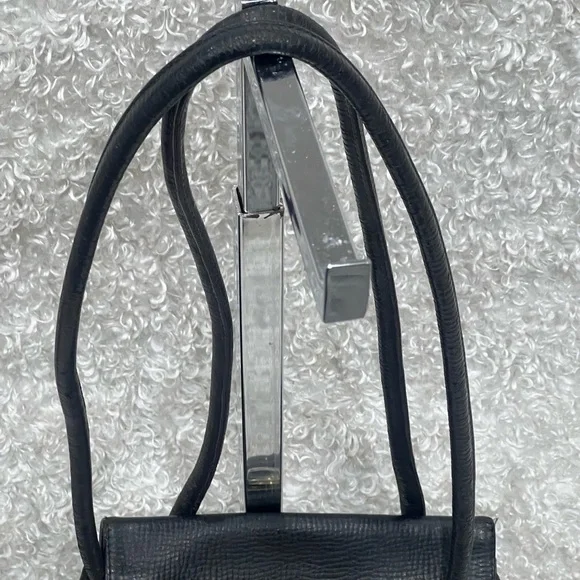 Christian Dior Leather Shoulder Bag - Picture 3 of 16
